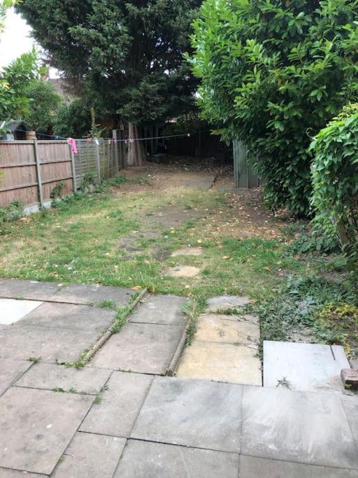 ברמינגהאם Lovely 3 Bedroom Entire Home With Street Parking - Close To Nec, Bhx Airport - Sleeps 6 Guests Ideal For Contractors & Families מראה חיצוני תמונה